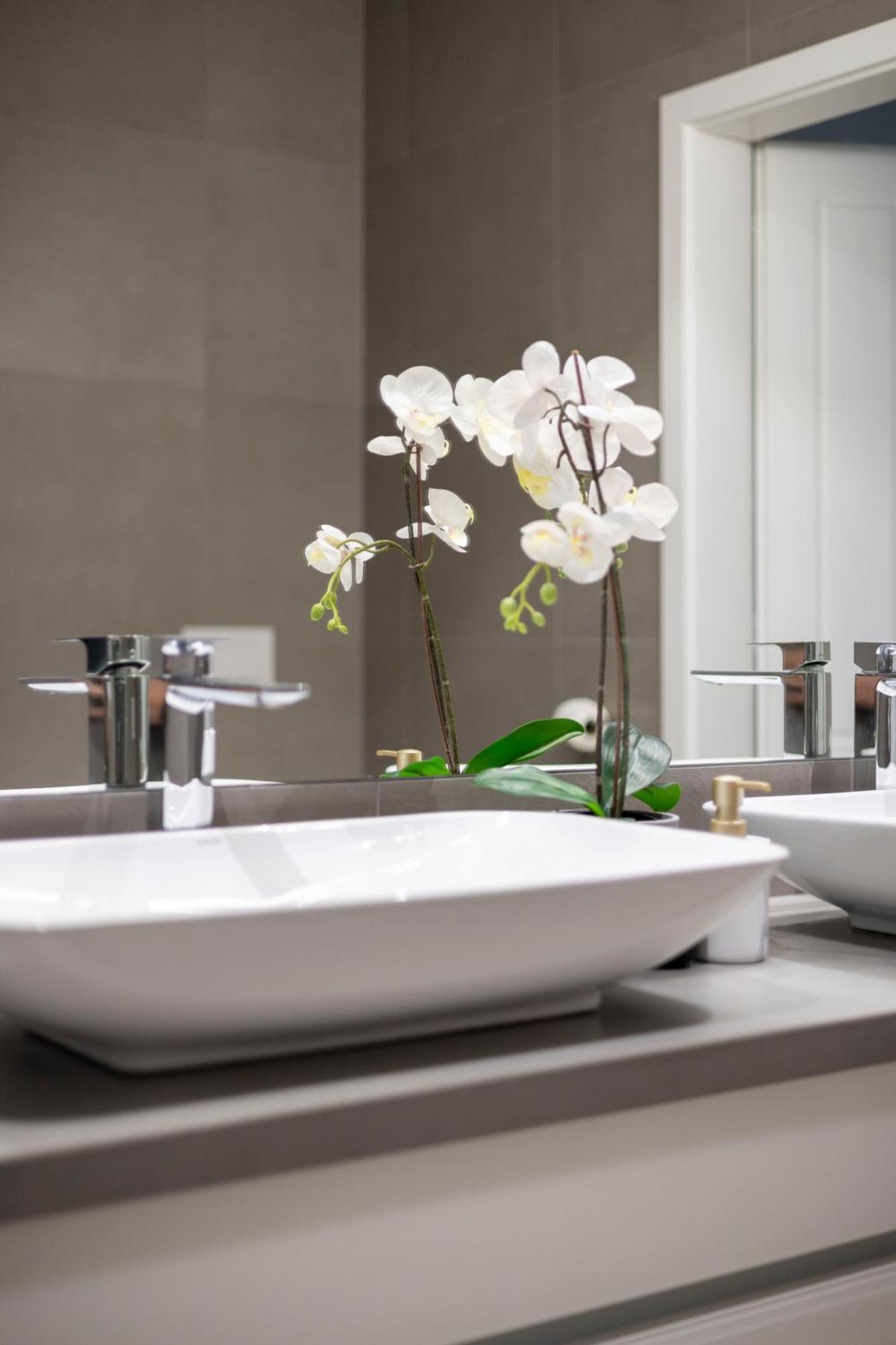 Stylish & Spacious Central Suite By Prestige Homes Budapest Exterior foto